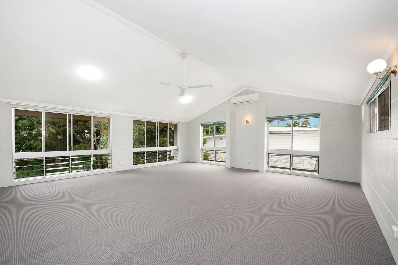 21 Mindham Street, Mysterton QLD 4812, Image 2