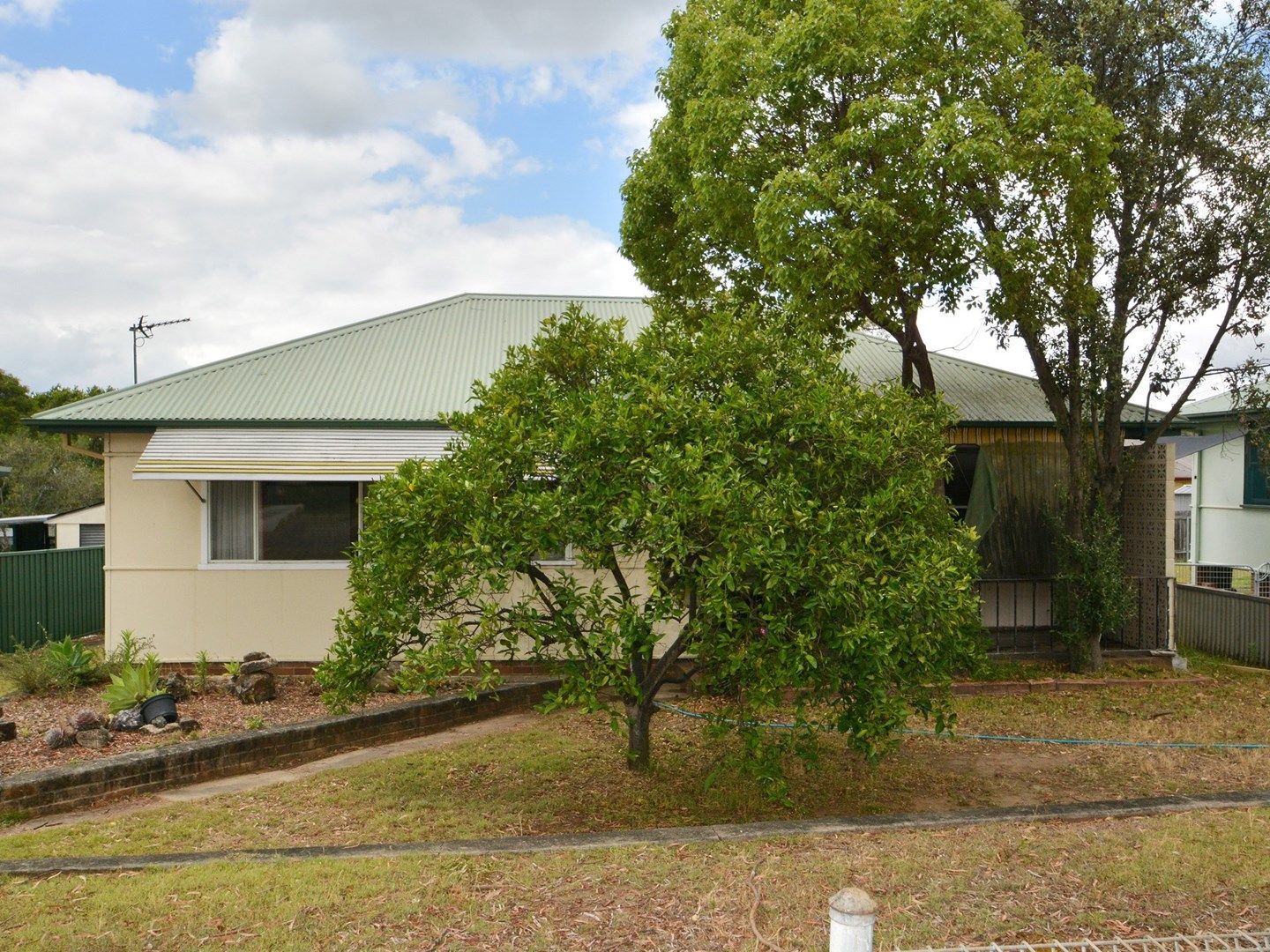 18 Curtin Street, East Maitland Property History & Address Research