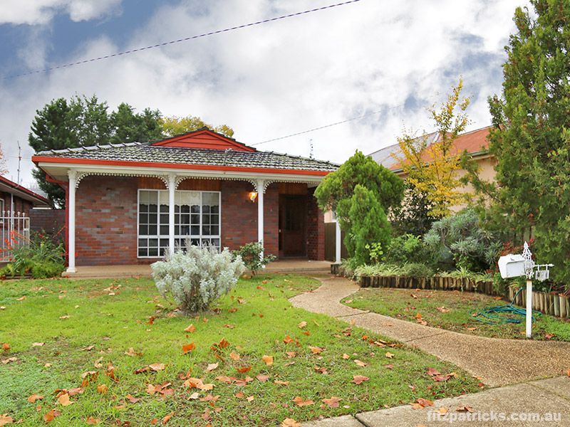 4 Albury Street, Wagga Wagga NSW 2650, Image 0