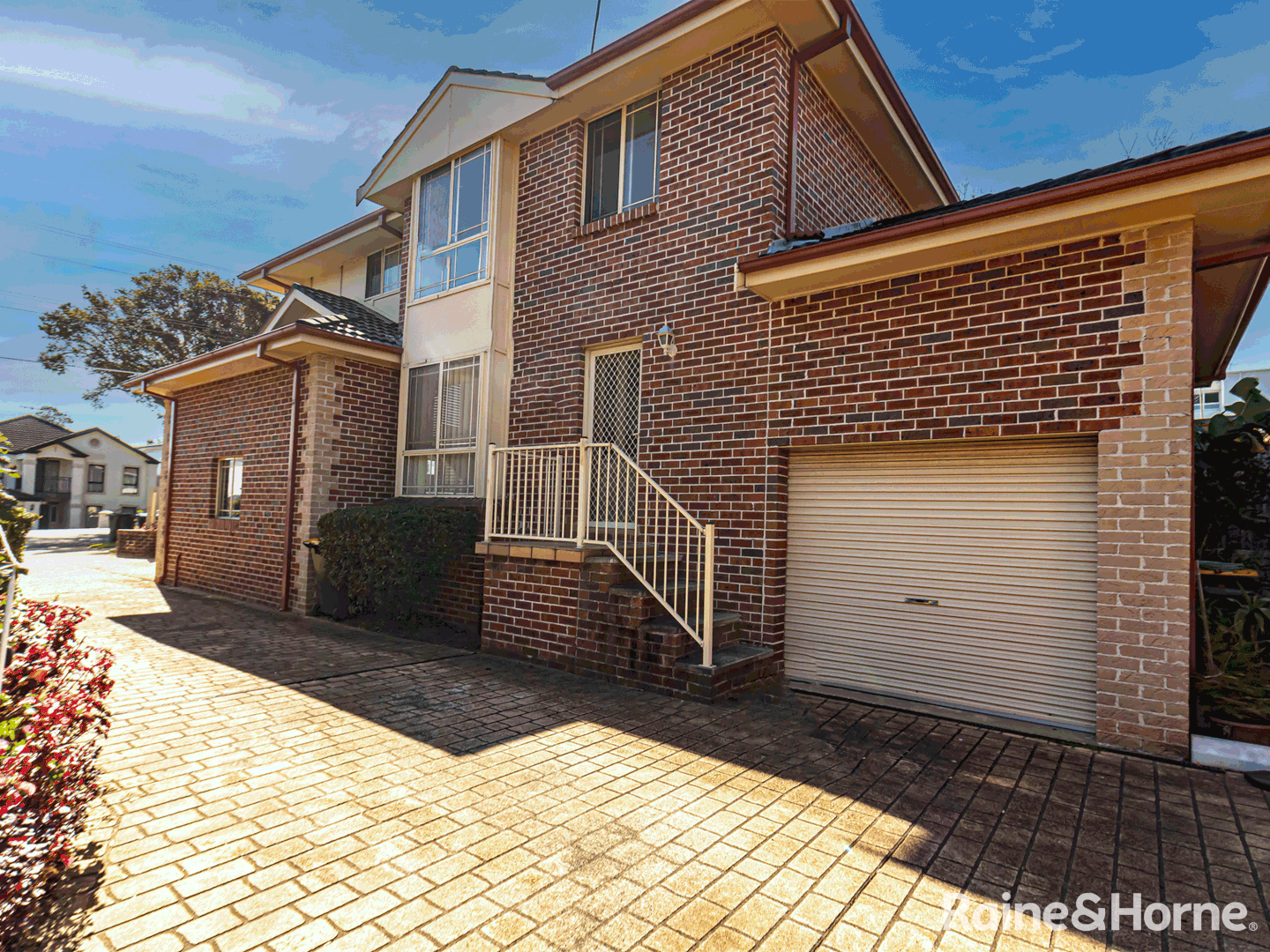 3 bedrooms Townhouse in 2/16 Killeen WENTWORTHVILLE NSW, 2145
