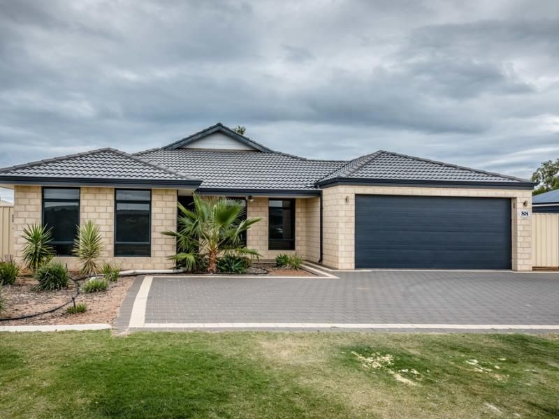 88 Stillwater Avenue, Drummond Cove WA 6532