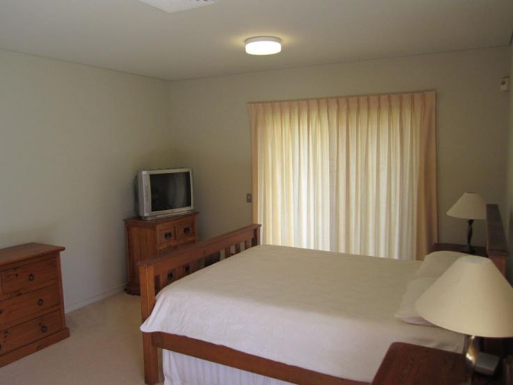 UNIT 1310 CLUB VILLAS, Laguna Quays QLD 4800, Image 2