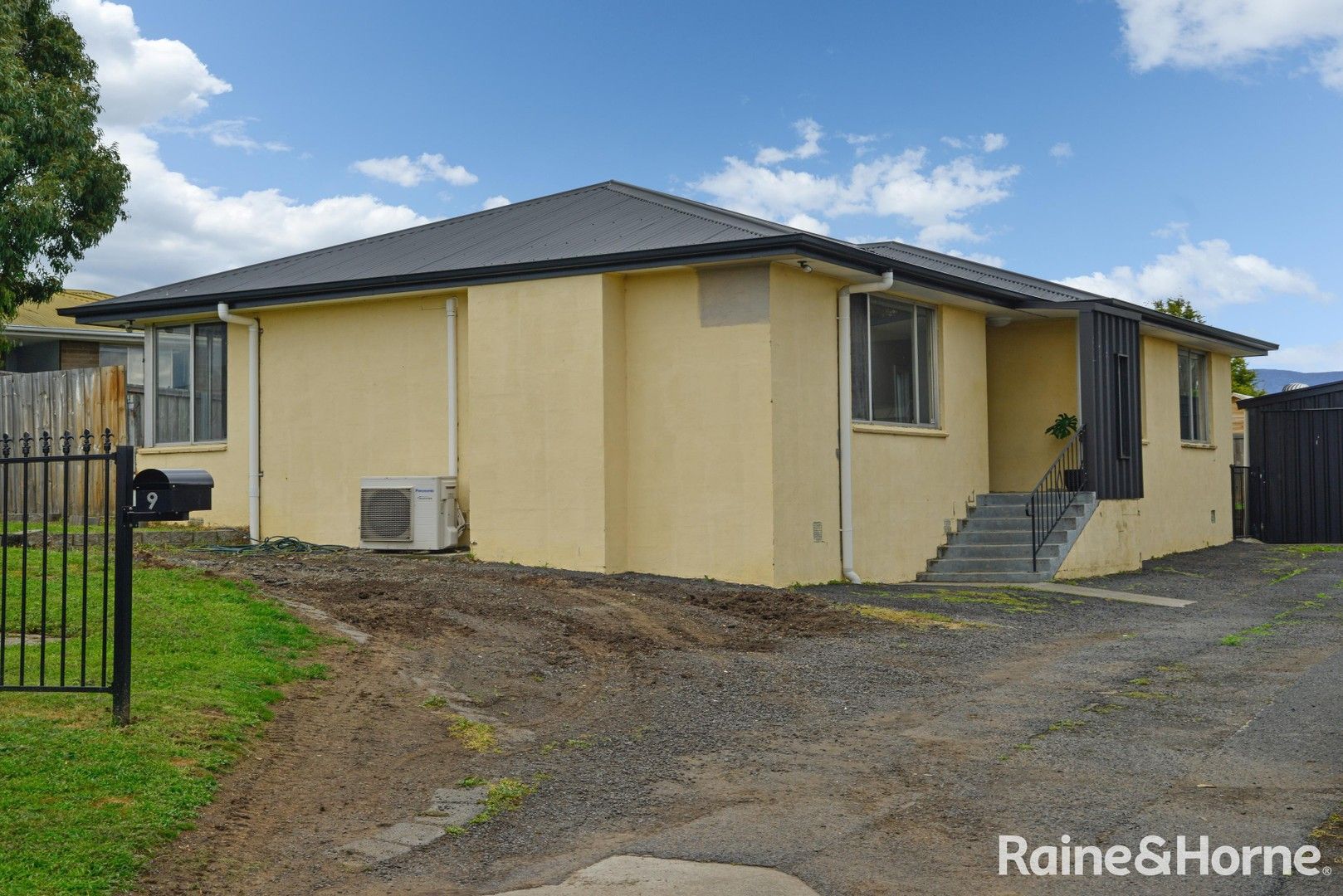 9 Long Court, Herdsmans Cove TAS 7030, Image 0