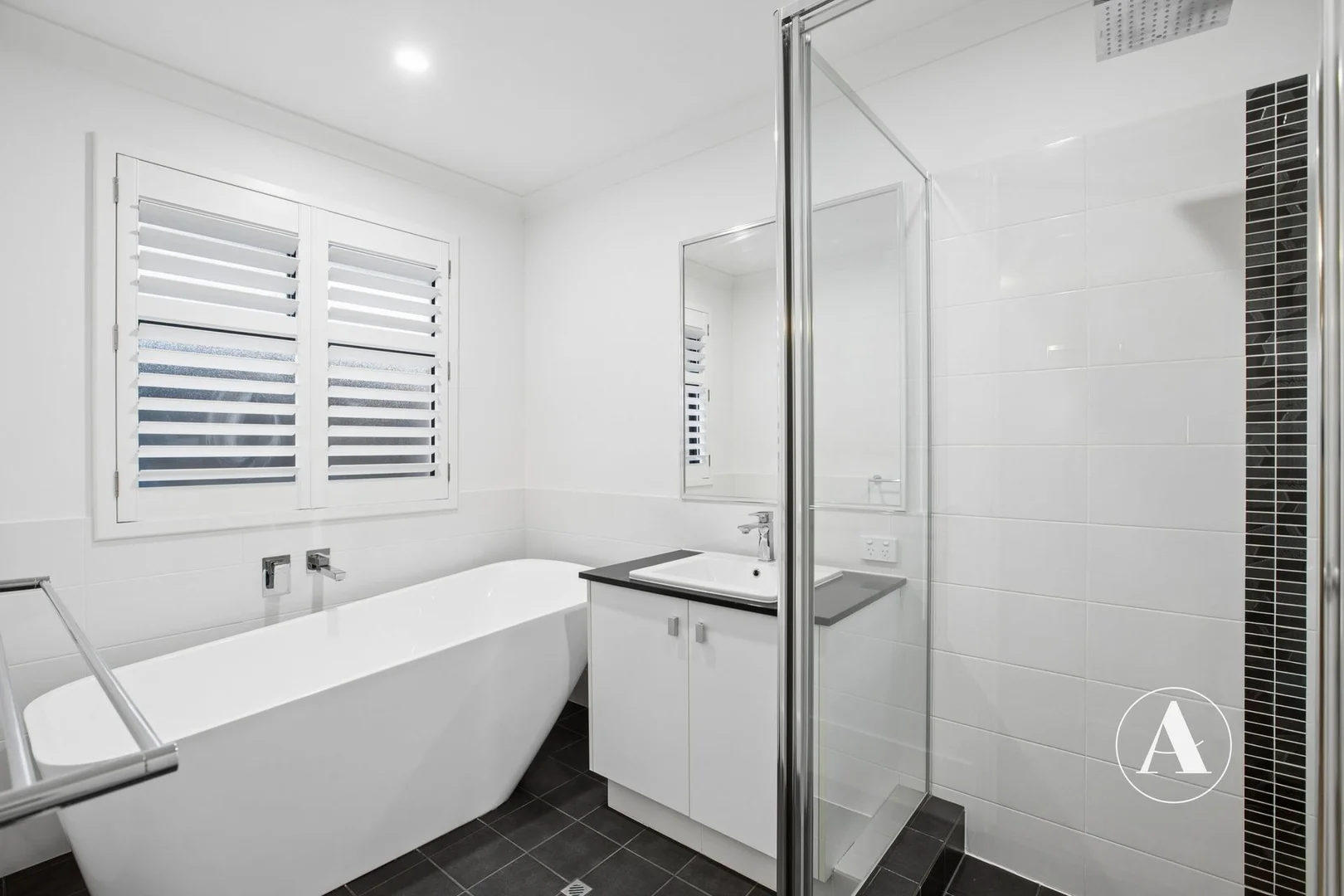 Additional image 17 of 4 Oaklawn Street, Hilbert WA 6112