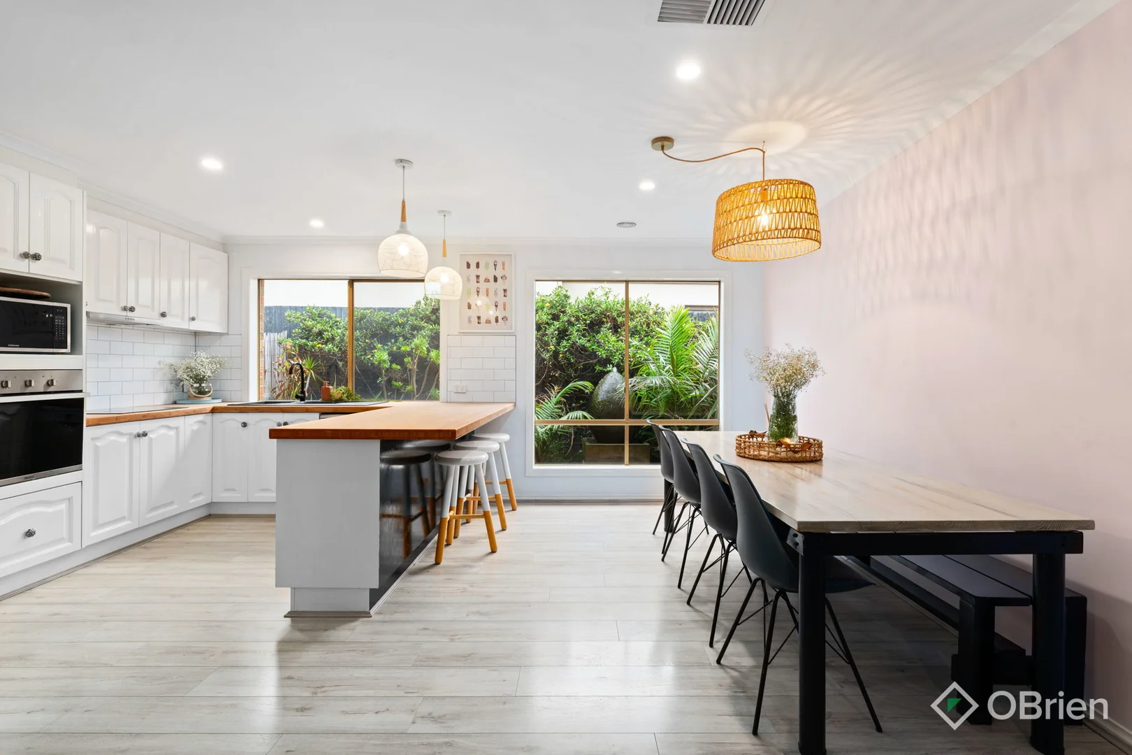 Additional image 4 of 24 Grange Circuit, Beaconsfield VIC 3807