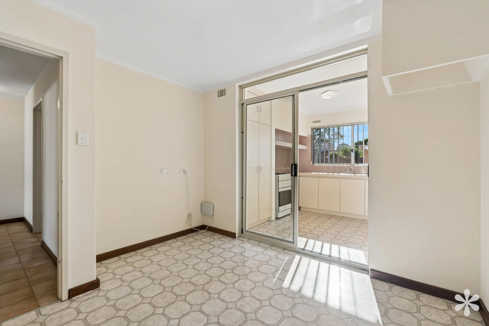 Additional image 3 of 13 Melinga Court, Karawara WA 6152