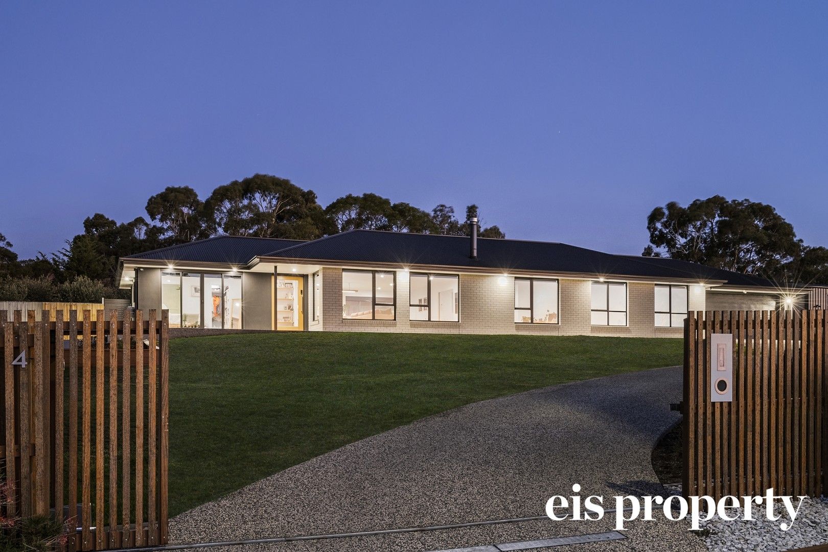 4 Deakin Court, Lewisham TAS 7173, Image 0