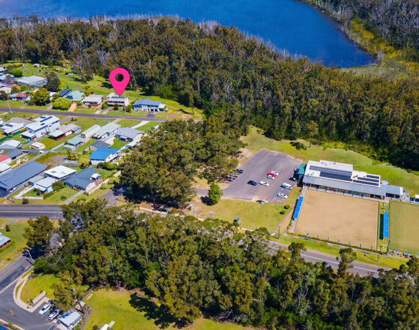 4 Spinks Avenue, Lake Conjola NSW 2539