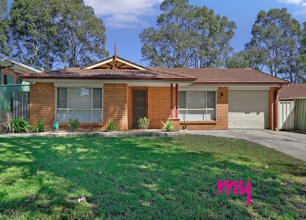 37 Manning Place, Currans Hill NSW 2567