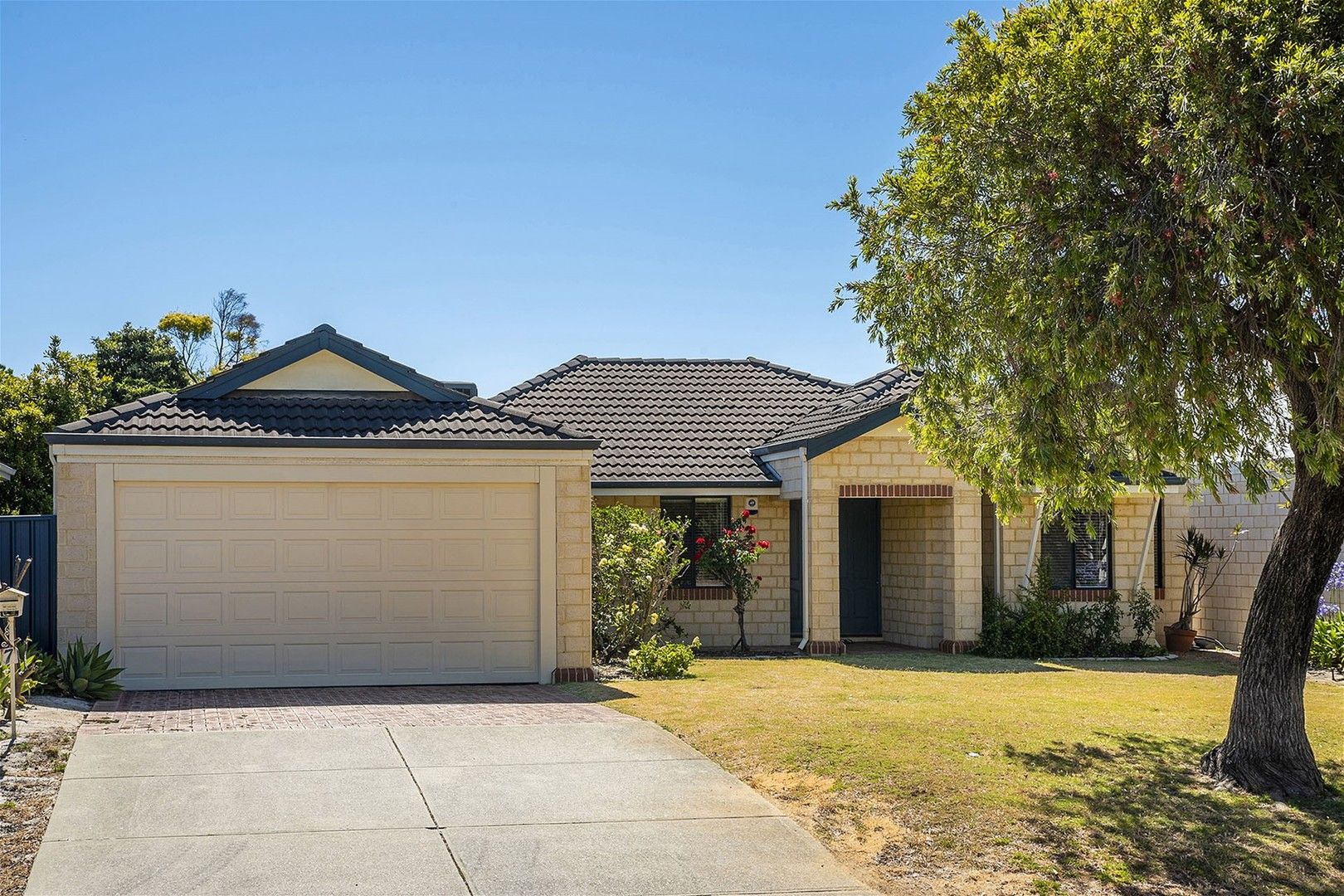 4 bedrooms House in 7 Choules Place MYAREE WA, 6154