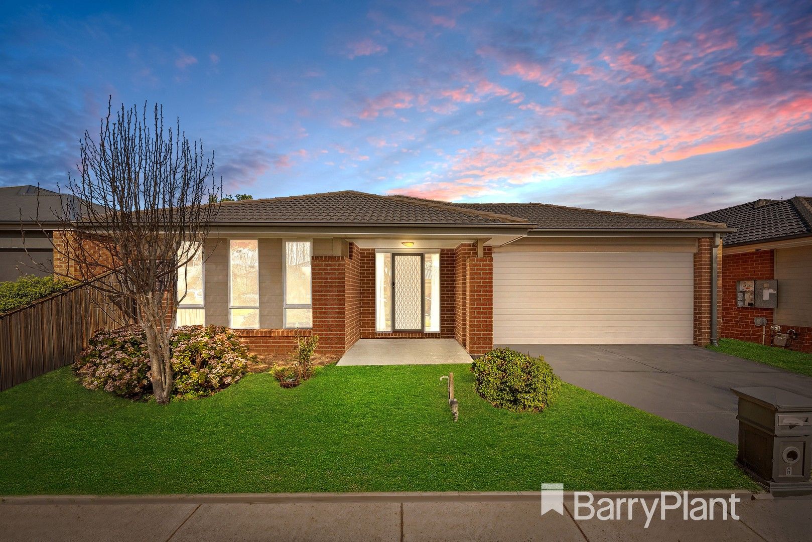 4 bedrooms House in 6 Beagle Street TARNEIT VIC, 3029