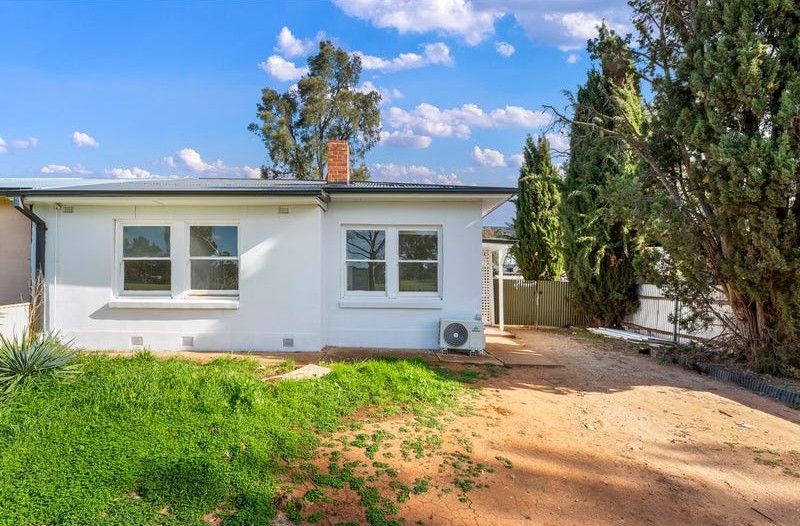 3 bedrooms House in 19 Casterley Road ELIZABETH NORTH SA, 5113