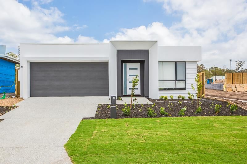 4 bedrooms House in 21 Murdoch Court PIMPAMA QLD, 4209