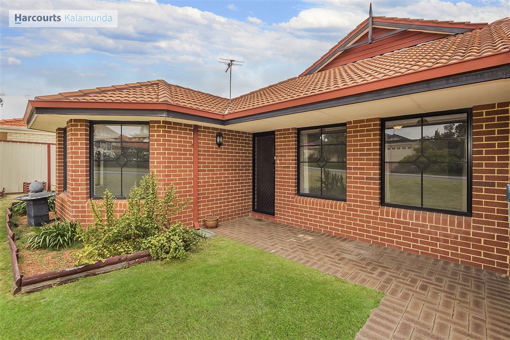 33 Lambertia Crescent, High Wycombe WA 6057, Image 1