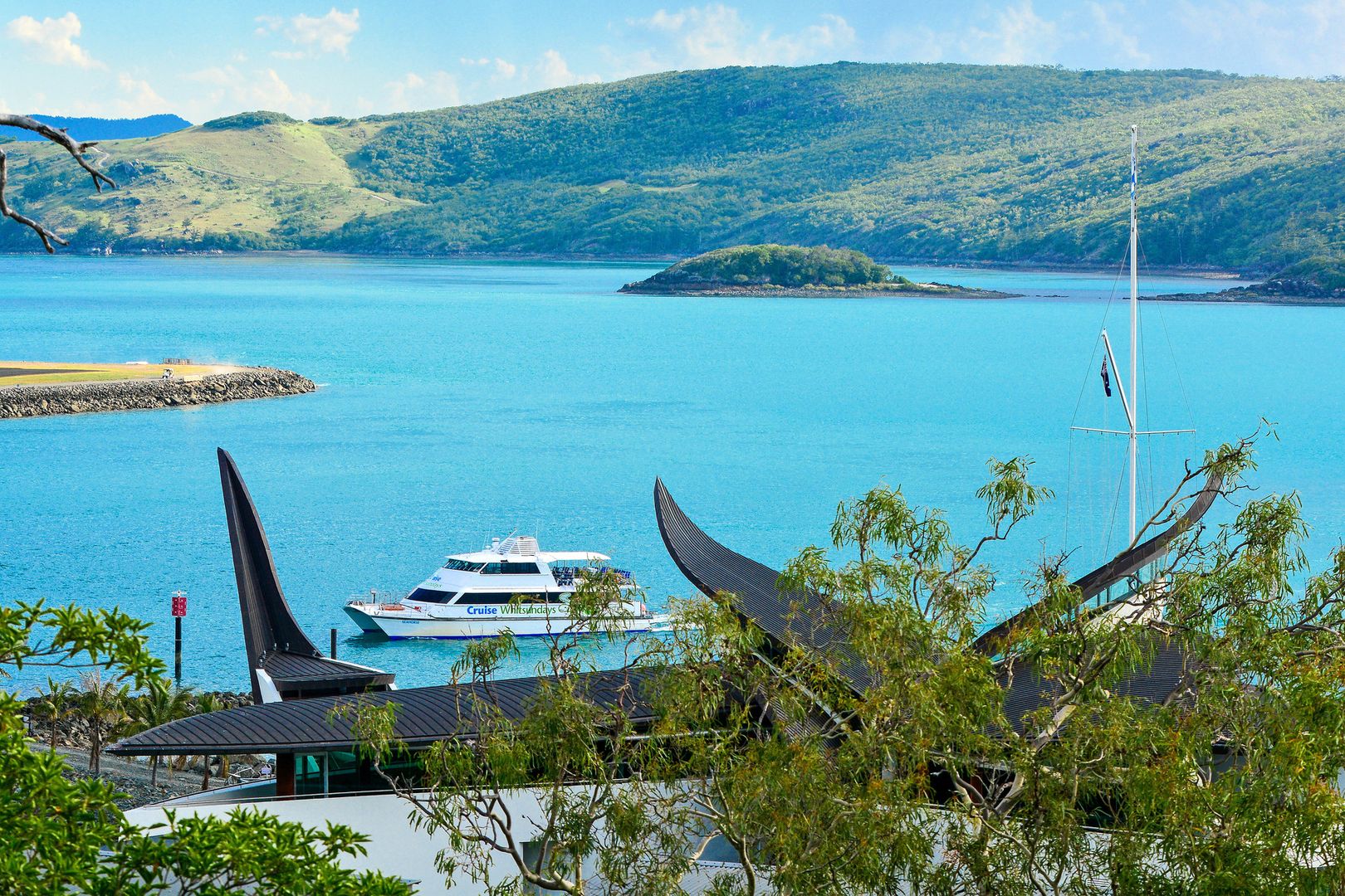 16 Casuarina Cove, Hamilton Island QLD 4803, Image 2