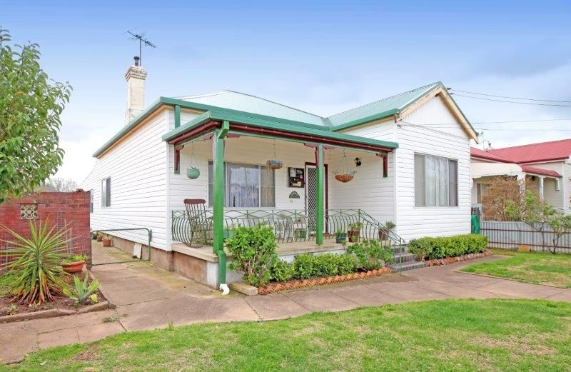 16 Elizabeth Street, Junee NSW 2663, Image 1