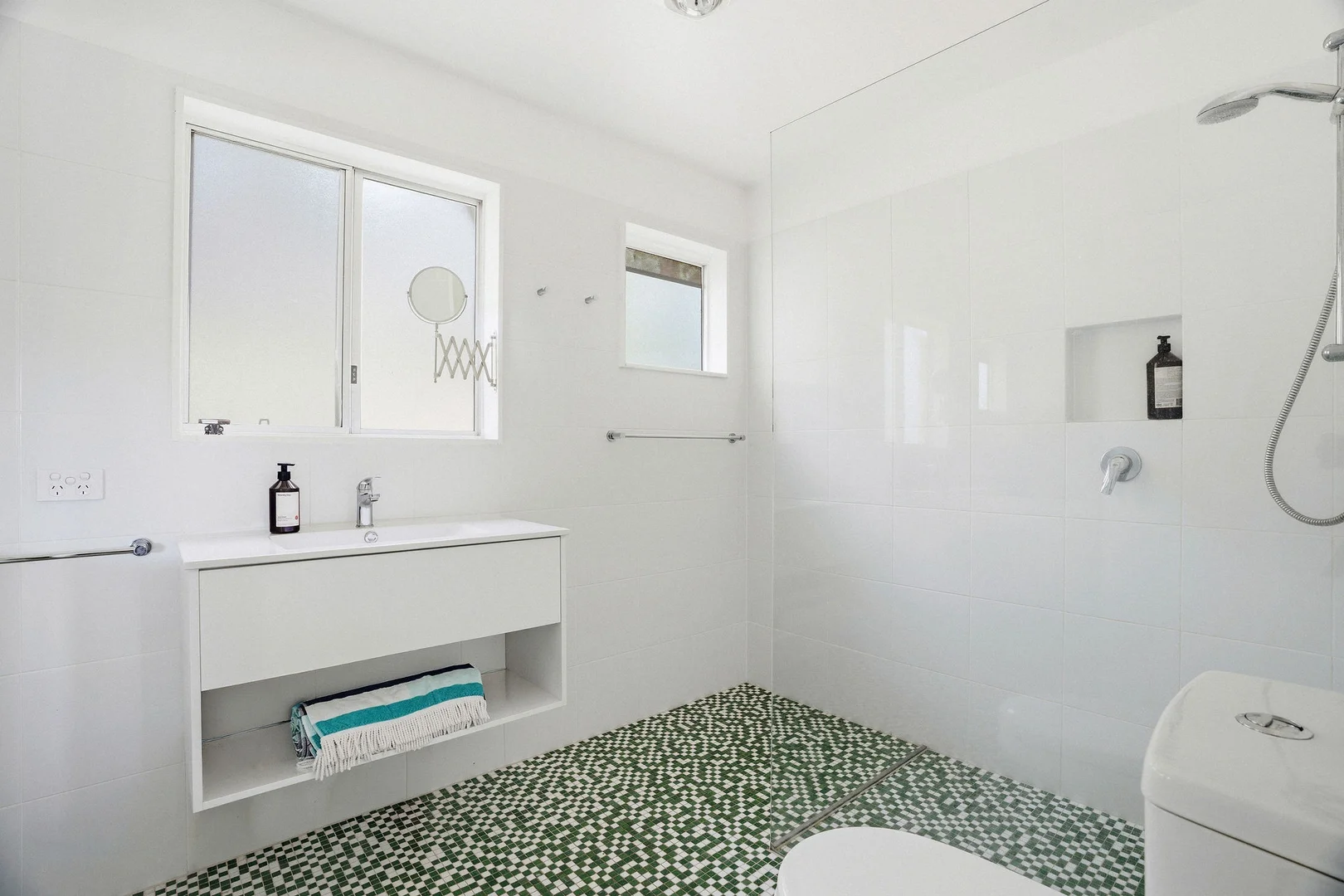 Additional image 13 of 70 Heath Road, Hardys Bay NSW 2257