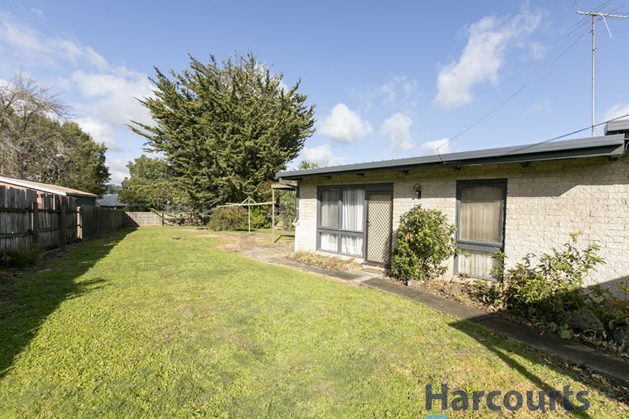 2/2 Rangeview Street, Warragul VIC 3820, Image 0