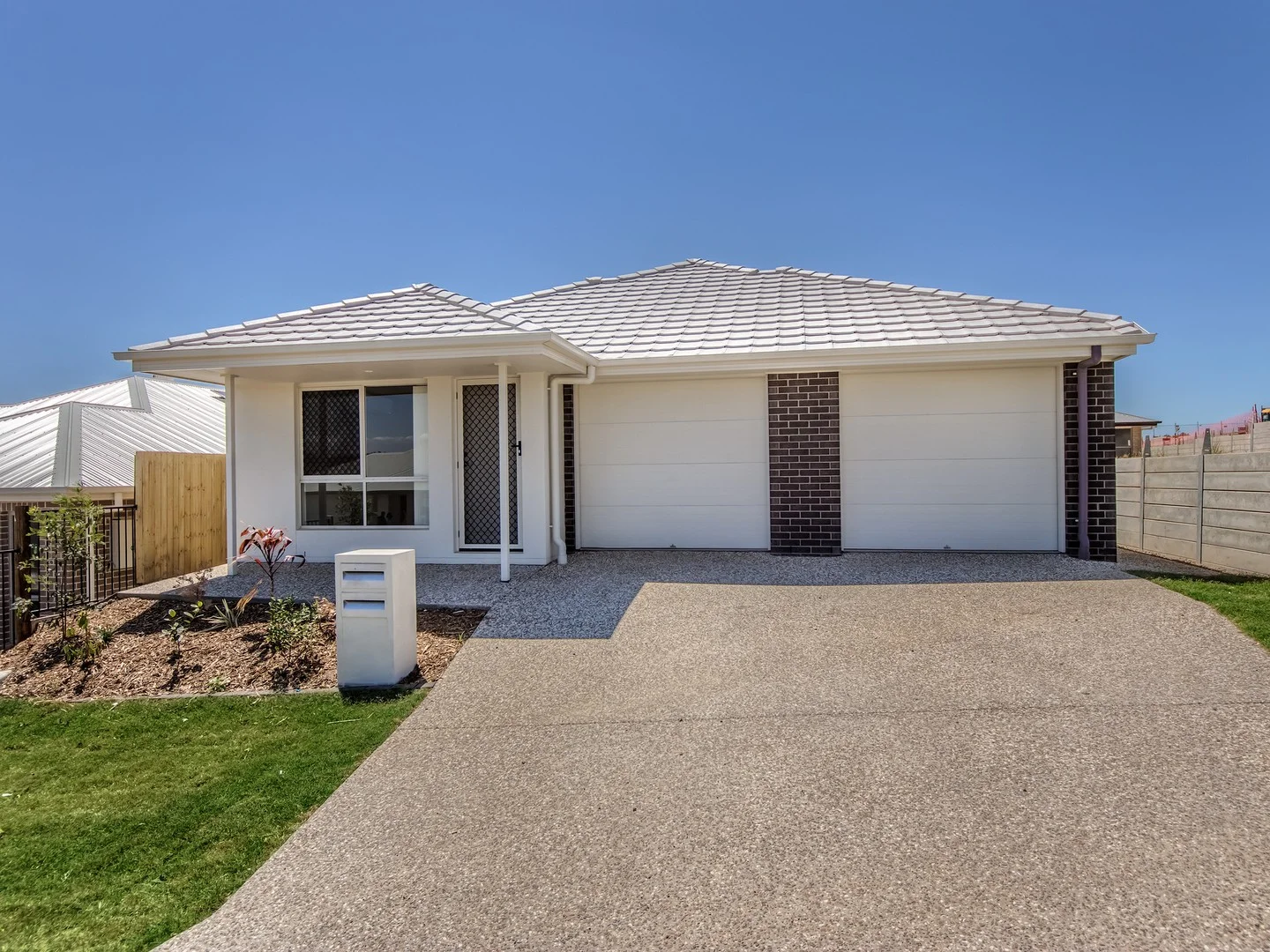 2/14 Bradfield Street, Ripley QLD 4306