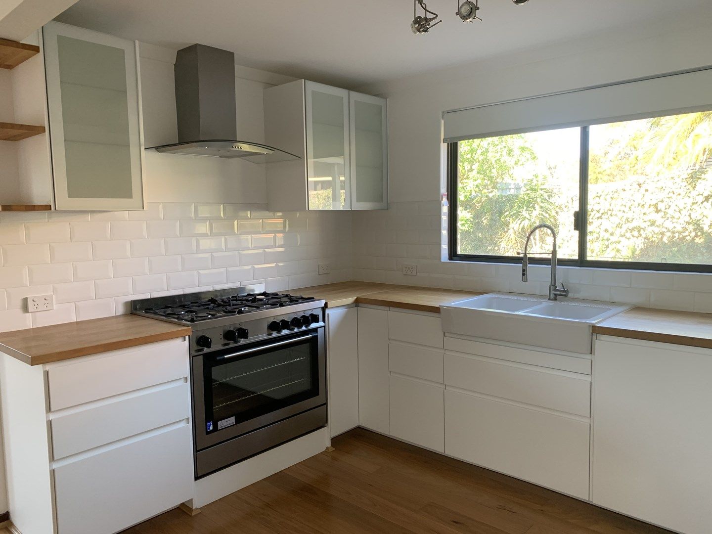 4 bedrooms Townhouse in 3/2 Royce Grove BOORAGOON WA, 6154