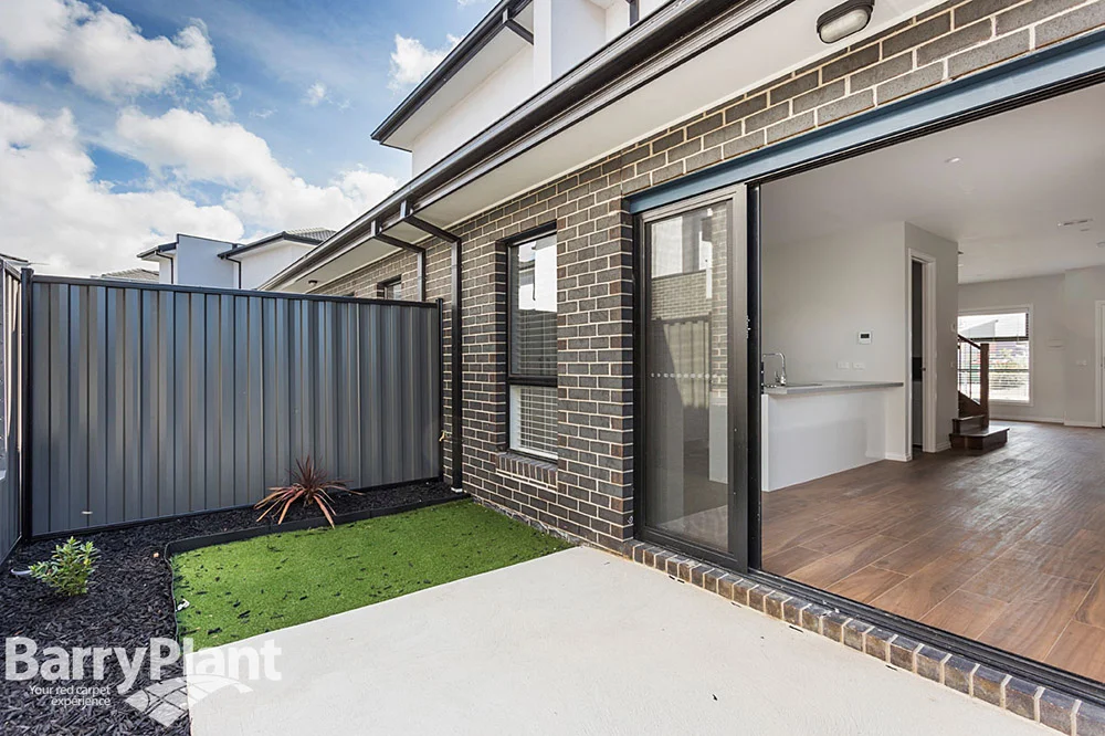 Additional image 6 of 2/16 La Rochelle Boulevard, Point Cook VIC 3030