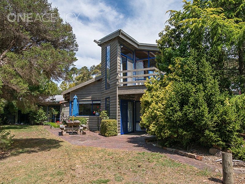 17 Swan Point Esplanade, Swan Point TAS 7275, Image 1