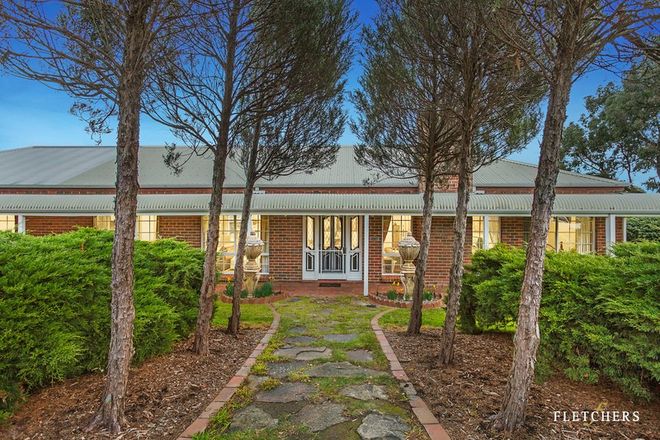 Picture of 8 Henry Smith Place, CROYDON HILLS VIC 3136
