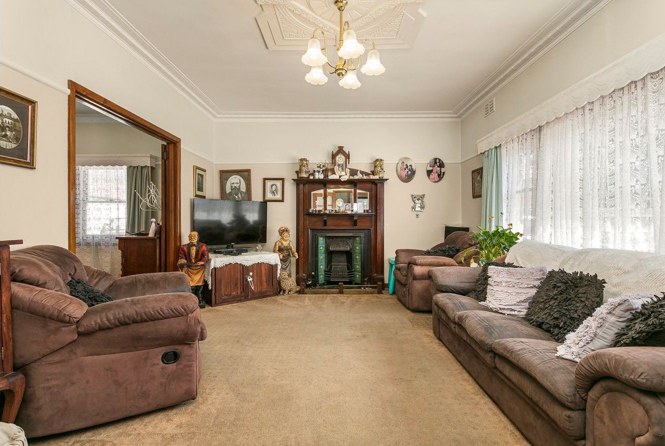 2 Nimmo Street, Essendon VIC 3040, Image 2