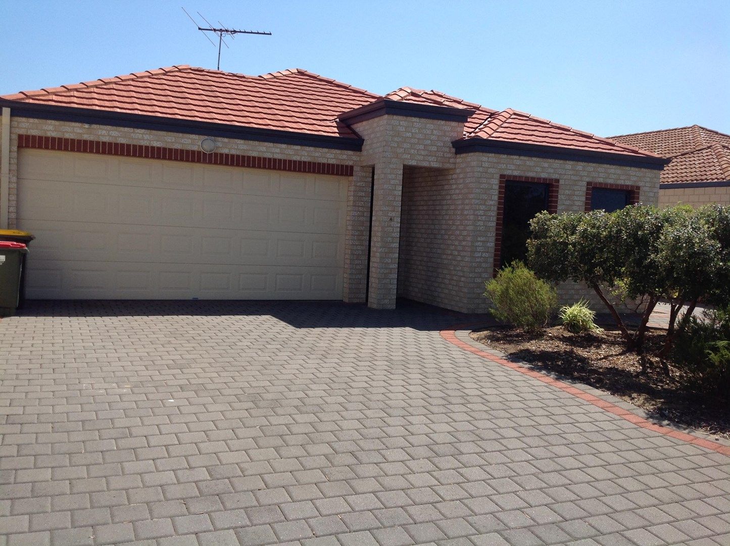 3 bedrooms Villa in 12A Elyard Crescent STIRLING WA, 6021