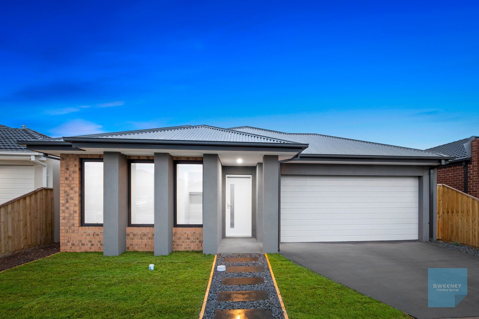 4 bedrooms House in 18 Senise Street FRASER RISE VIC, 3336