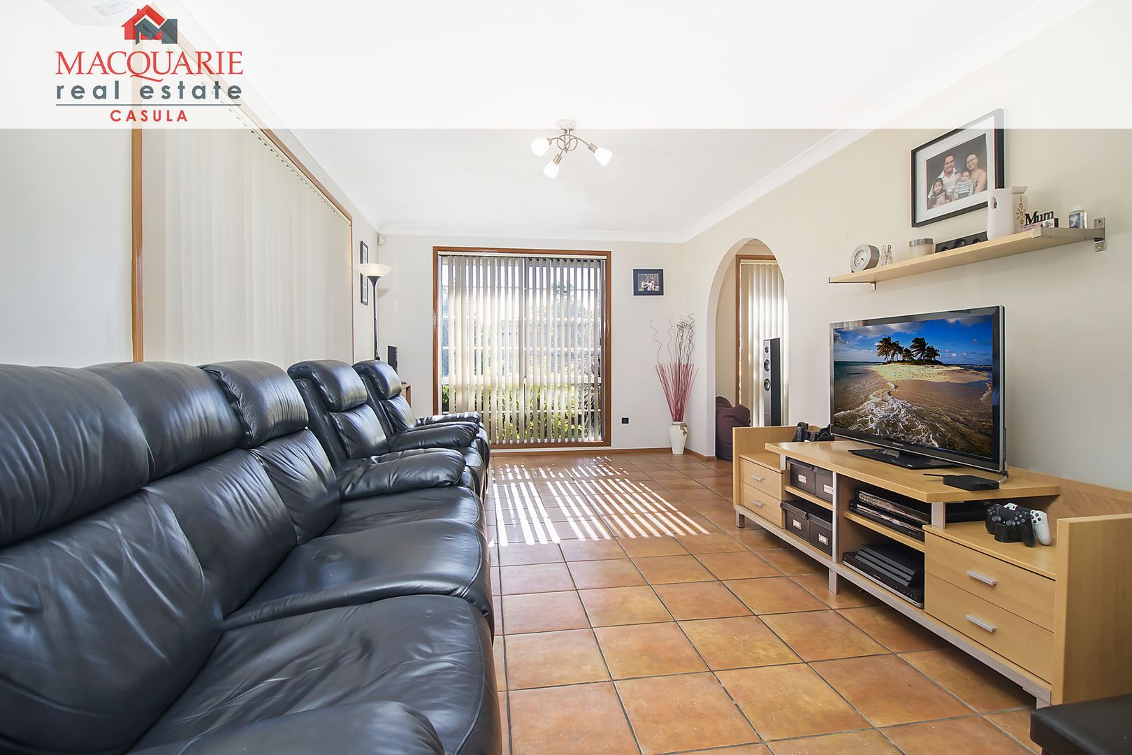 1 Kiora Court, Prestons NSW 2170, Image 1