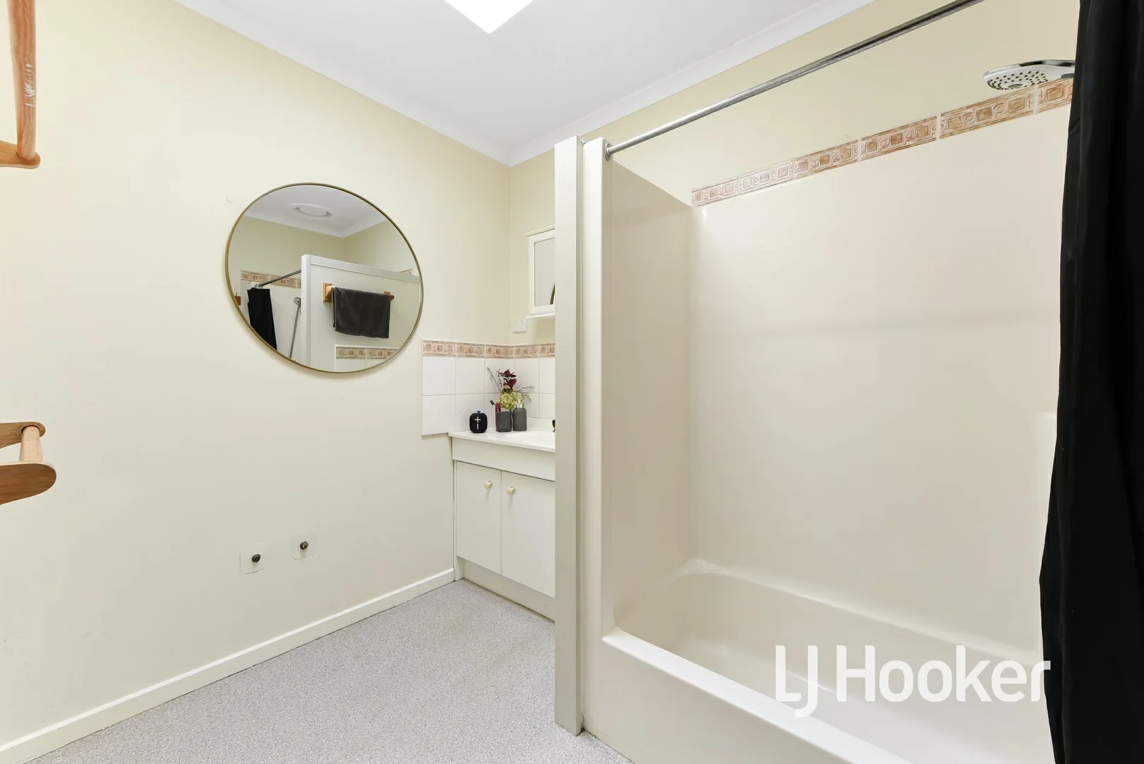 Additional image 6 of 3/27-29 Princes Highway, Pakenham VIC 3810