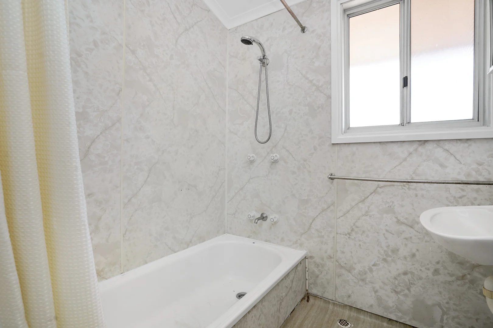 Additional image 10 of 19 Brazil Crescent, Karama NT 0812