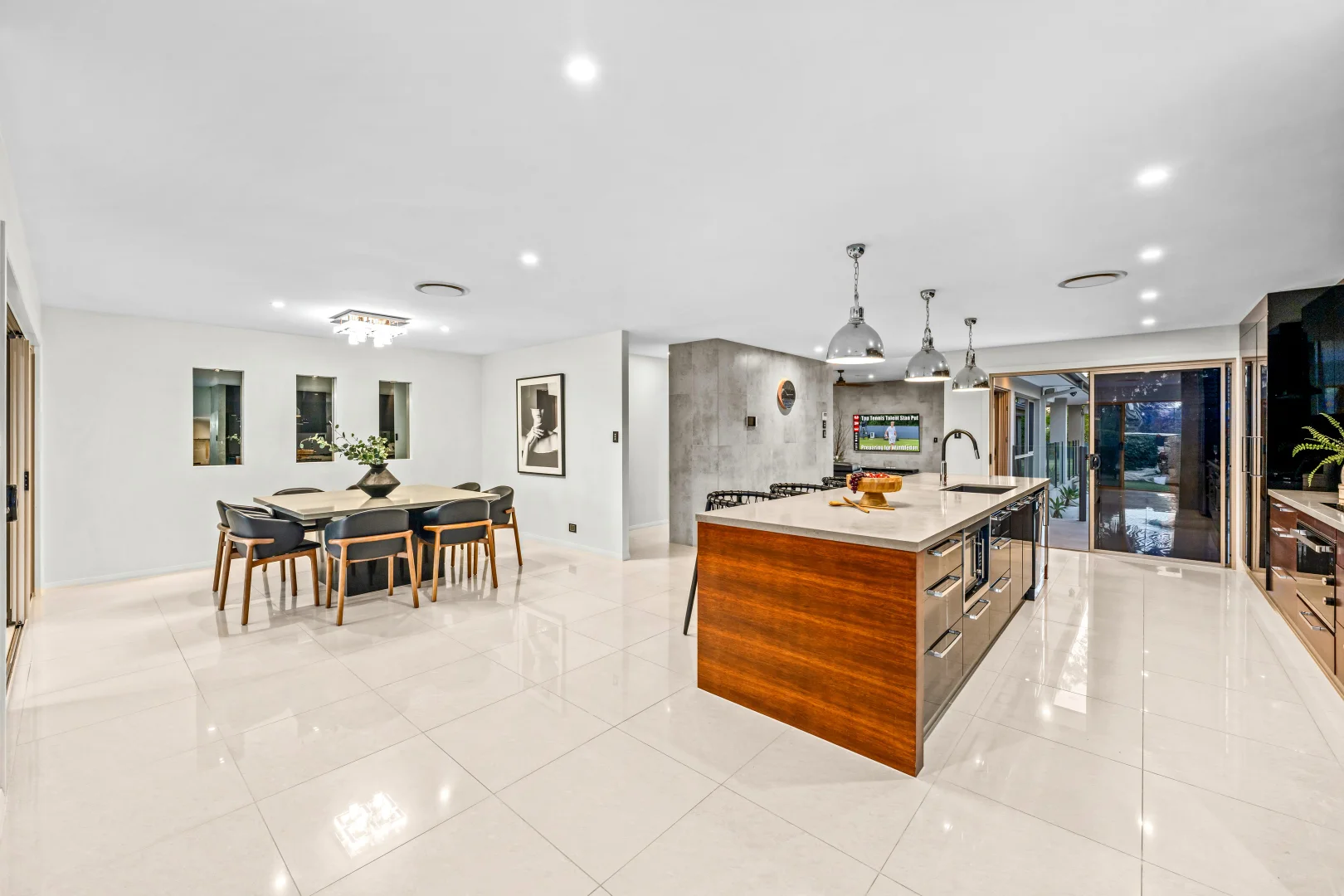 Additional image 16 of 4 Riverdowns Crescent, Helensvale QLD 4212