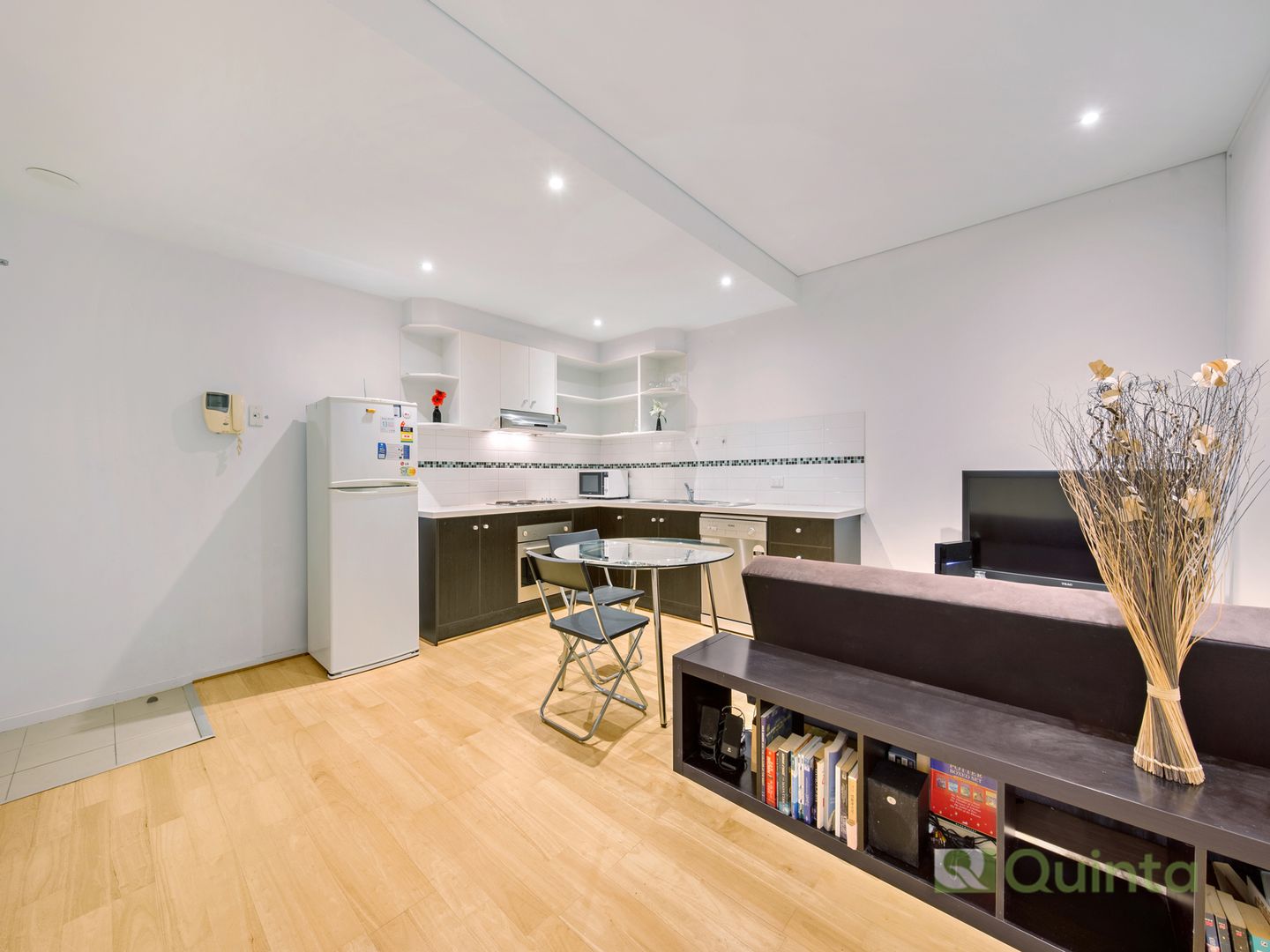 6/213 Normanby Rd, Notting Hill VIC 3168, Image 1