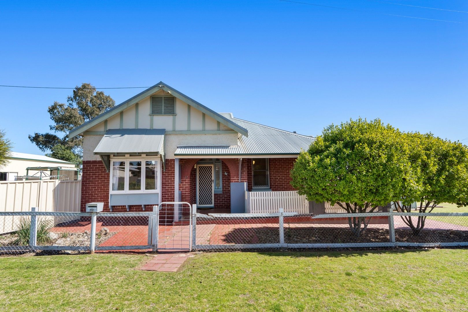 52 Brisbane Avenue, Cowra NSW 2794, Image 0