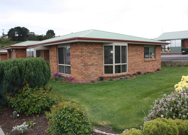 2/7 Upper Grant Street, Smithton TAS 7330