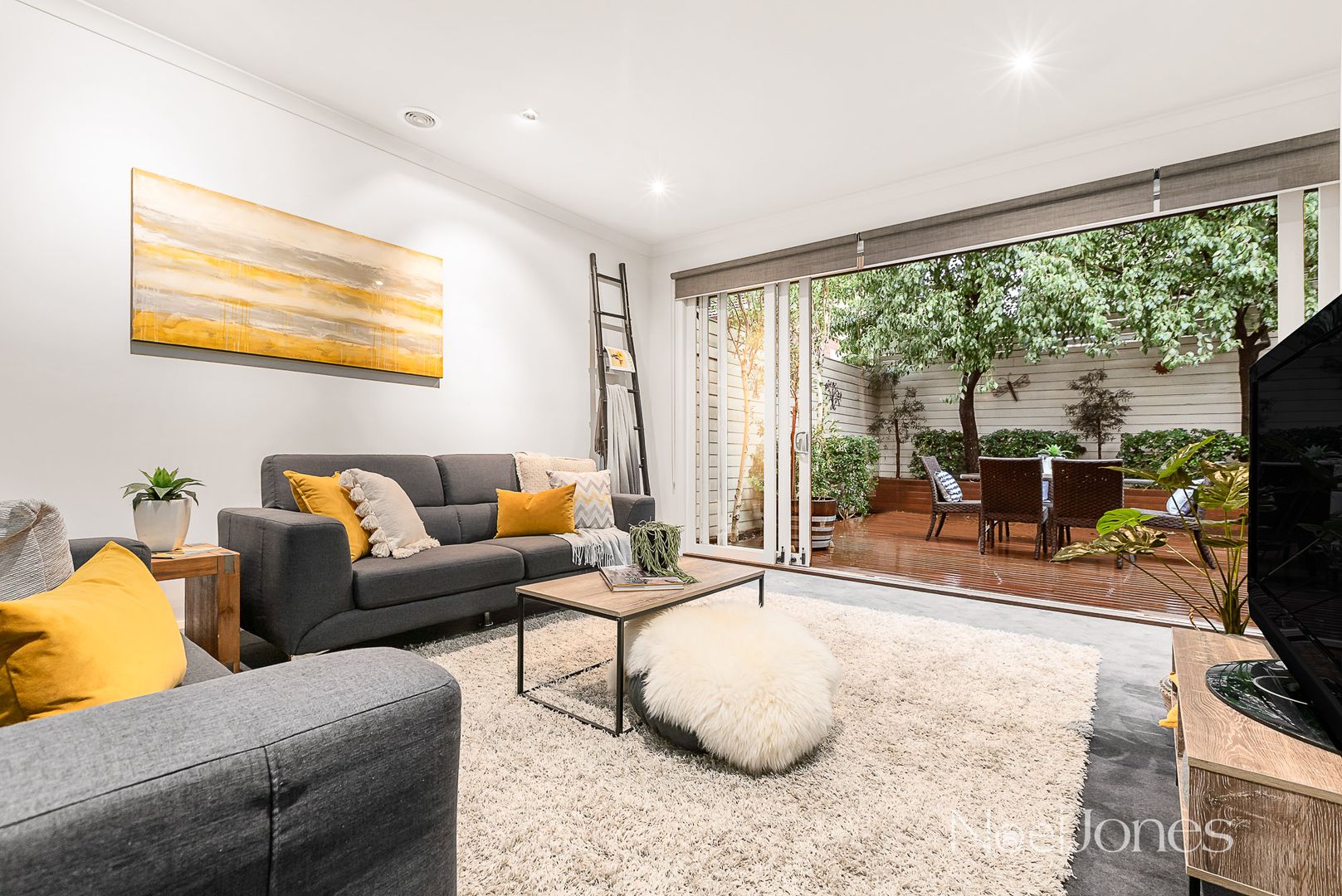 2A Staughton Road, Camberwell VIC 3124, Image 2