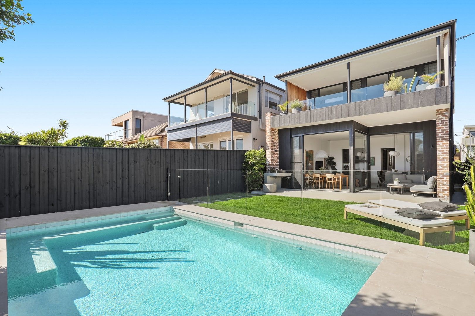 4 bedrooms House in 6 Myuna Road DOVER HEIGHTS NSW, 2030
