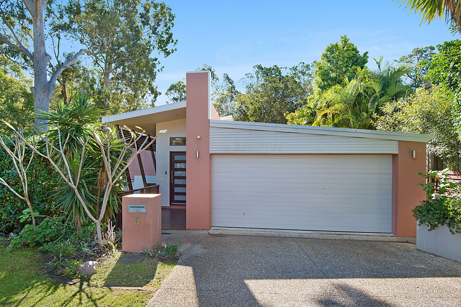 5 Sands Place, Chapel Hill QLD 4069, Image 1