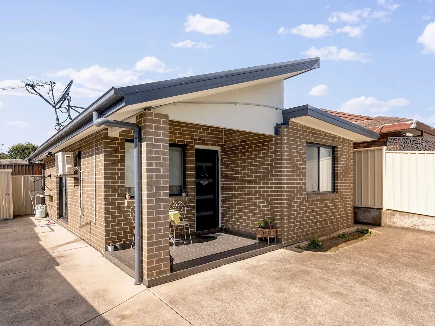 2A Supply Avenue, Lurnea NSW 2170