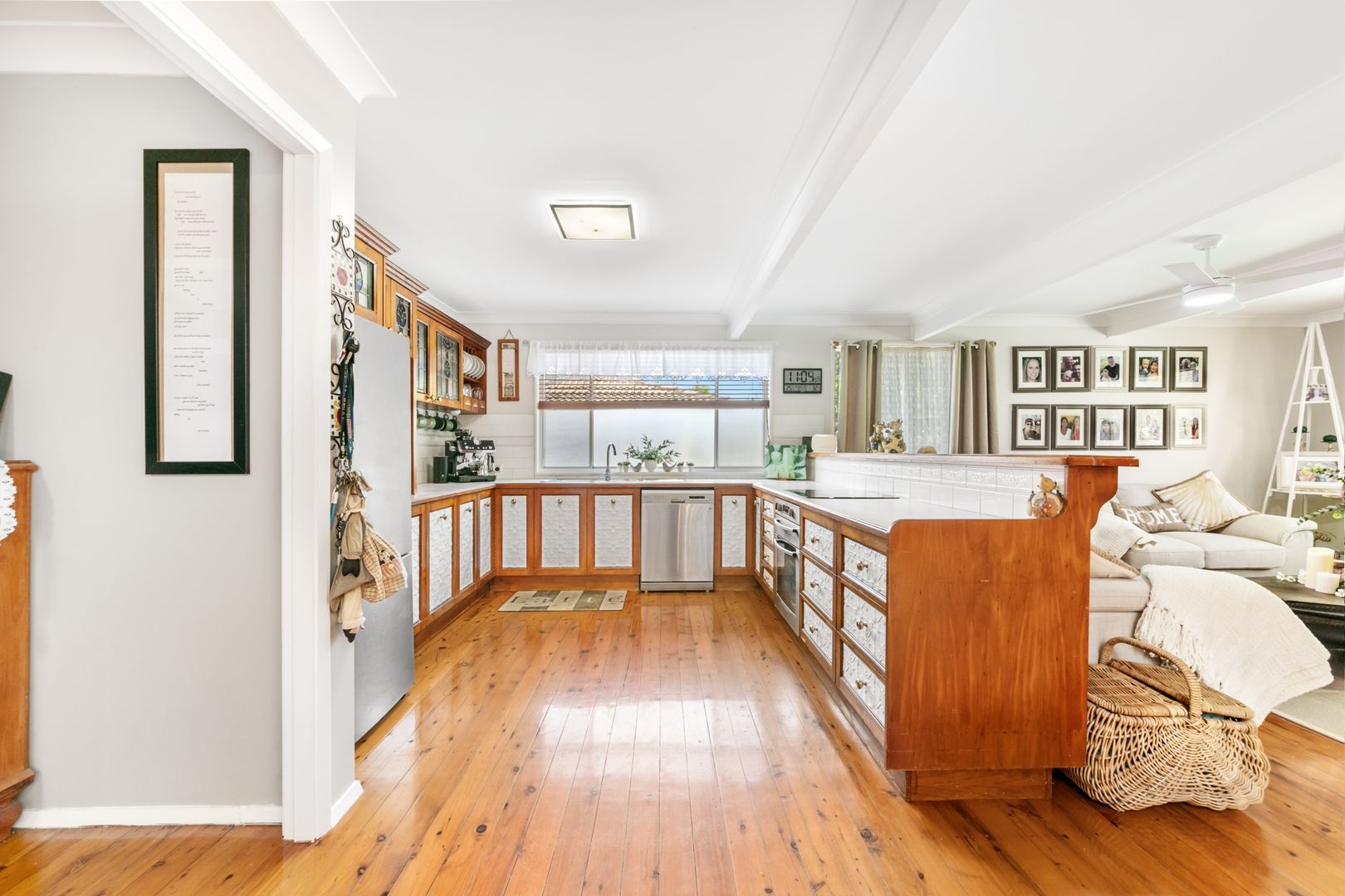 36 Vena Avenue, Gorokan NSW 2263, Image 2