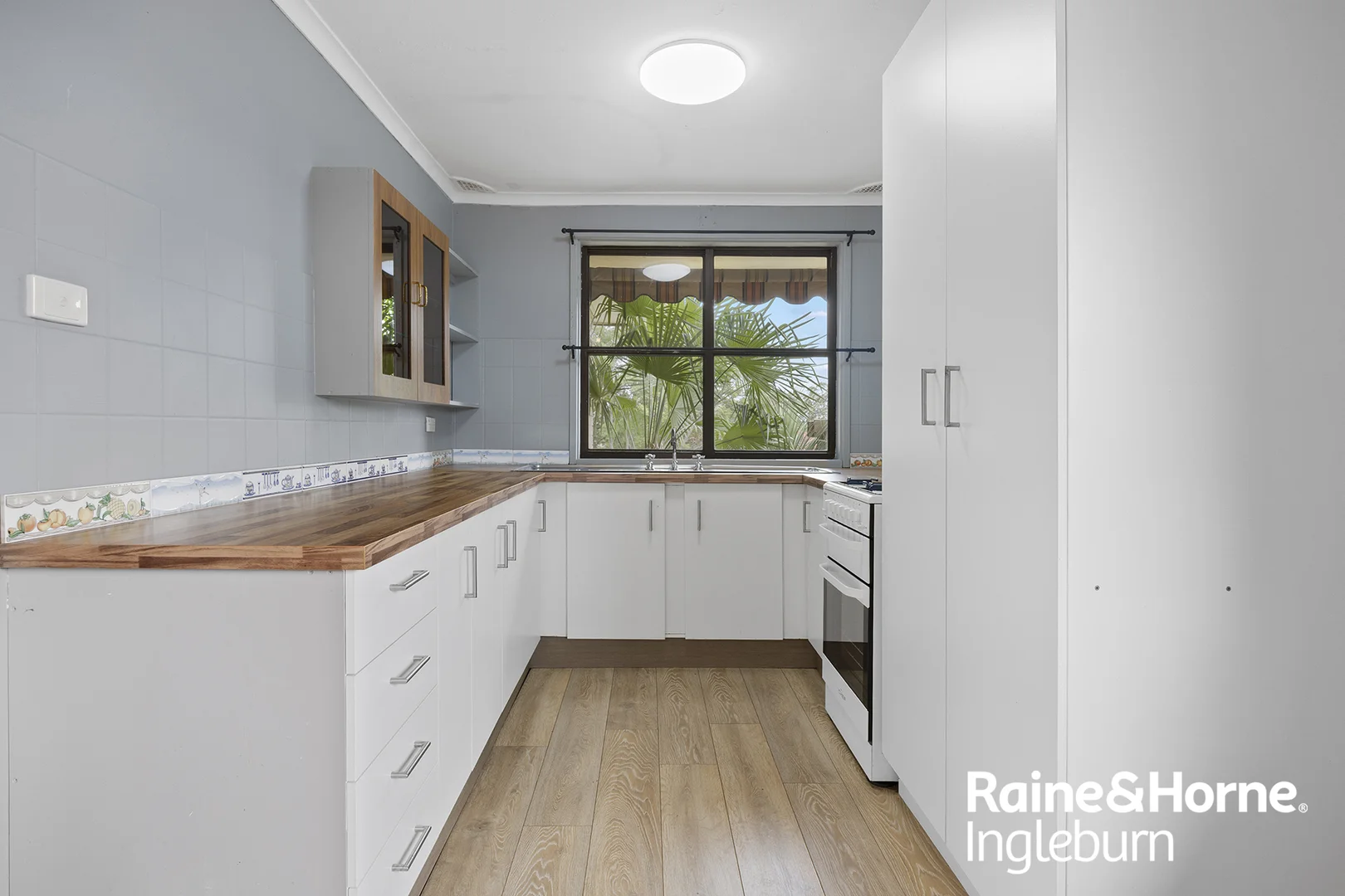 Additional image 5 of 3 Emex Place, Macquarie Fields NSW 2564