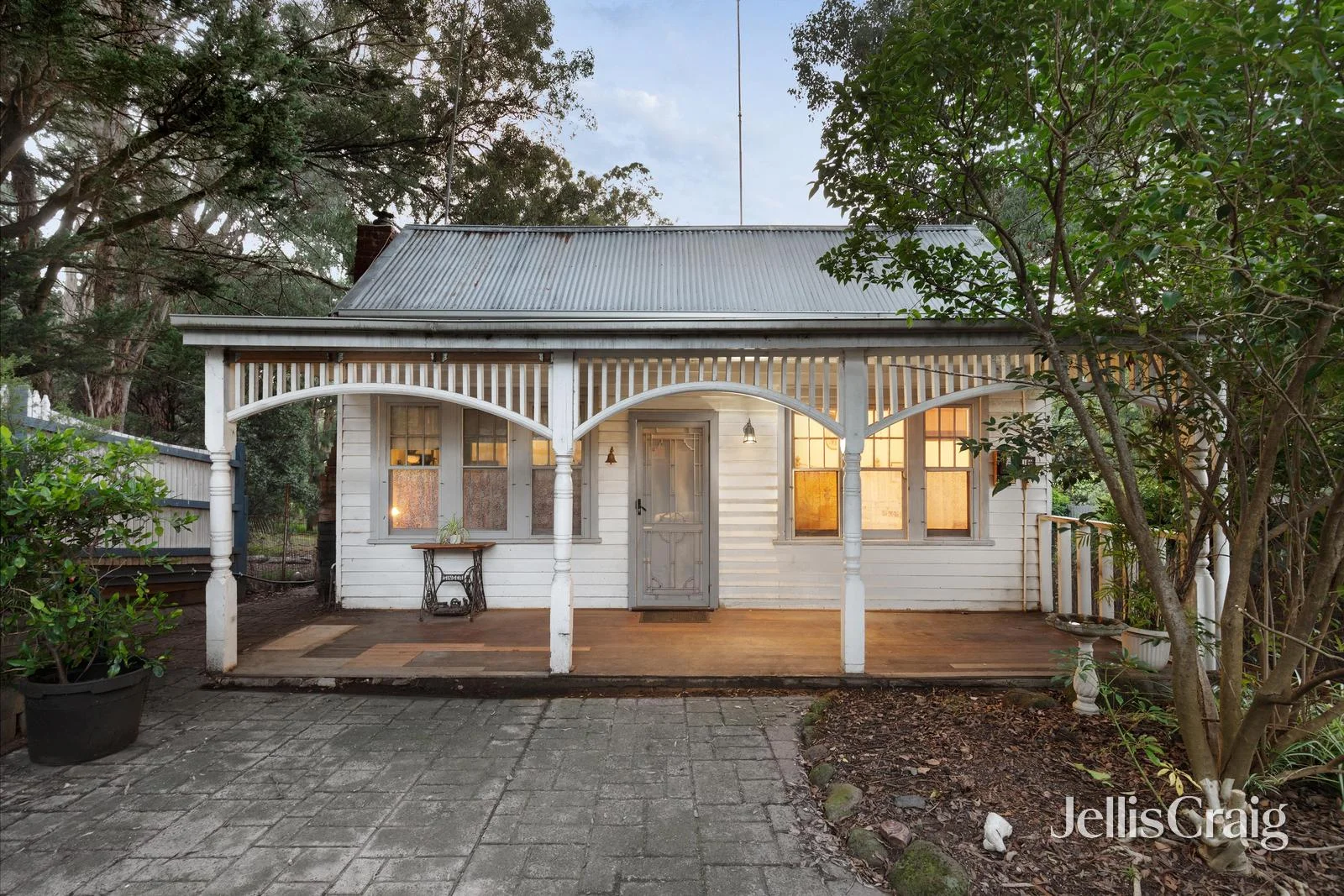 Primary image of 631 Heidelberg Kinglake Road, Hurstbridge VIC 3099