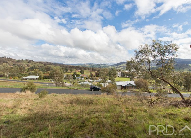 7 Eberlin Place, Tumut NSW 2720