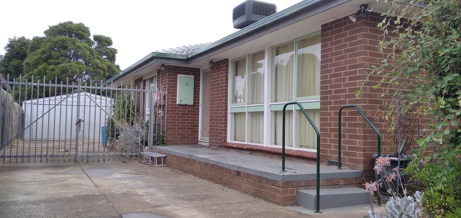 3 bedrooms House in 31 Blackwood Drive MELTON SOUTH VIC, 3338