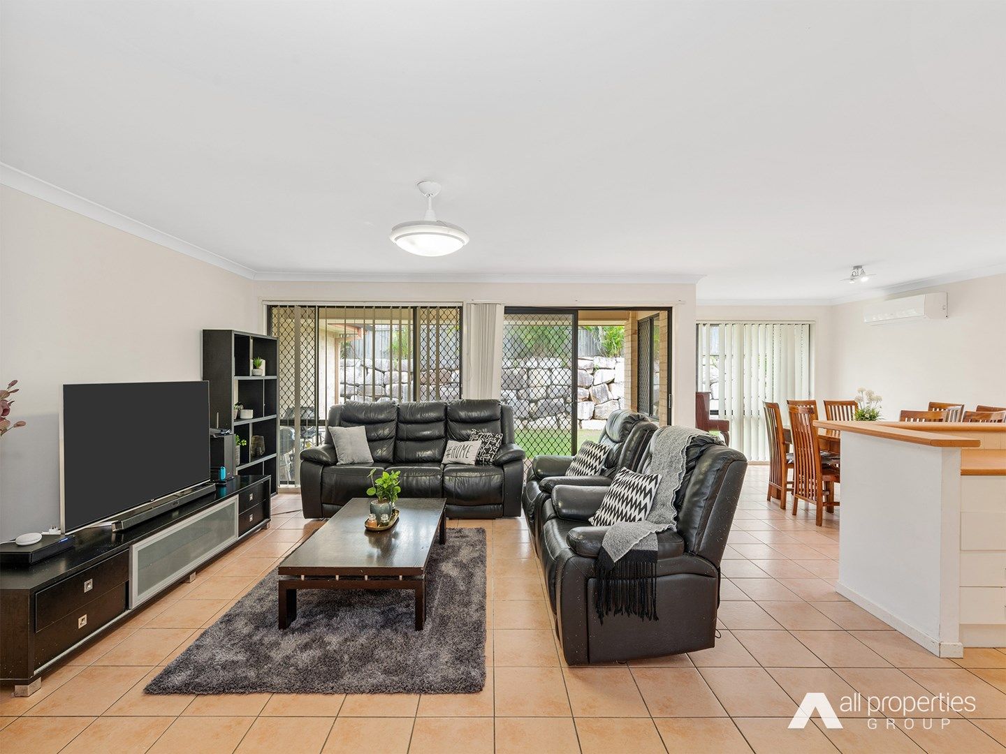 4 Ashbourne Avenue, Goodna QLD 4300, Image 0