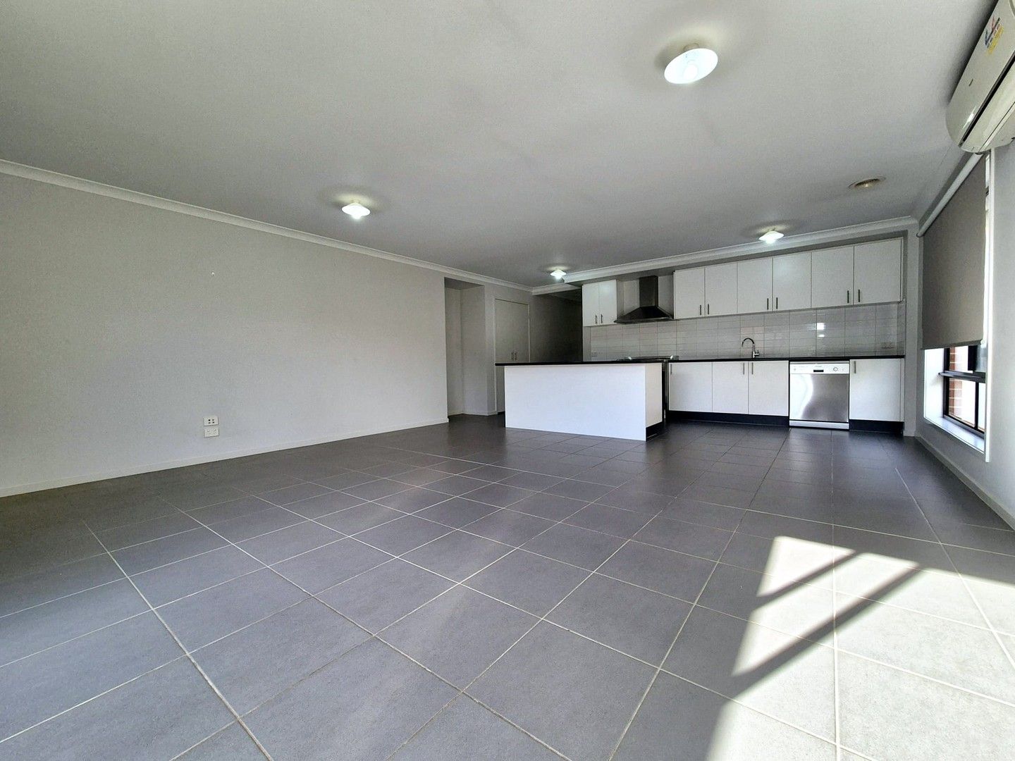 20 Embleton Chase, Weir Views VIC 3338, Image 0