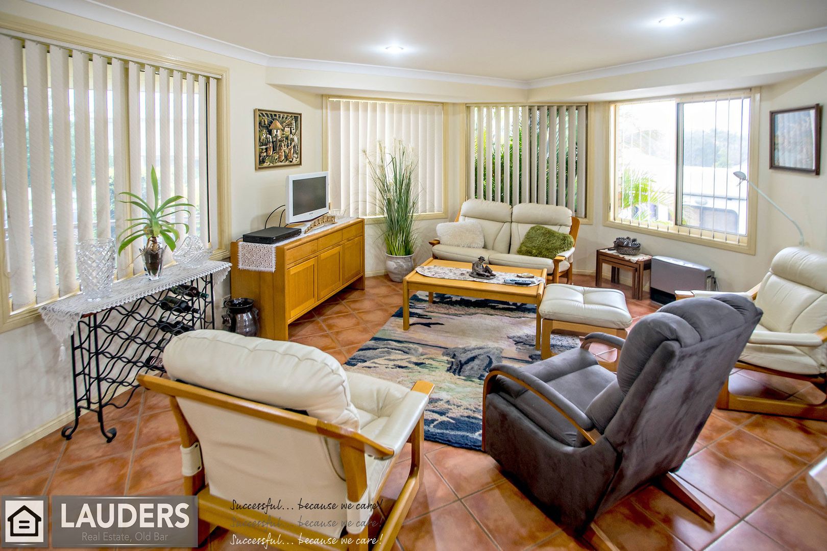 8 Banyula Drive, Old Bar NSW 2430, Image 2