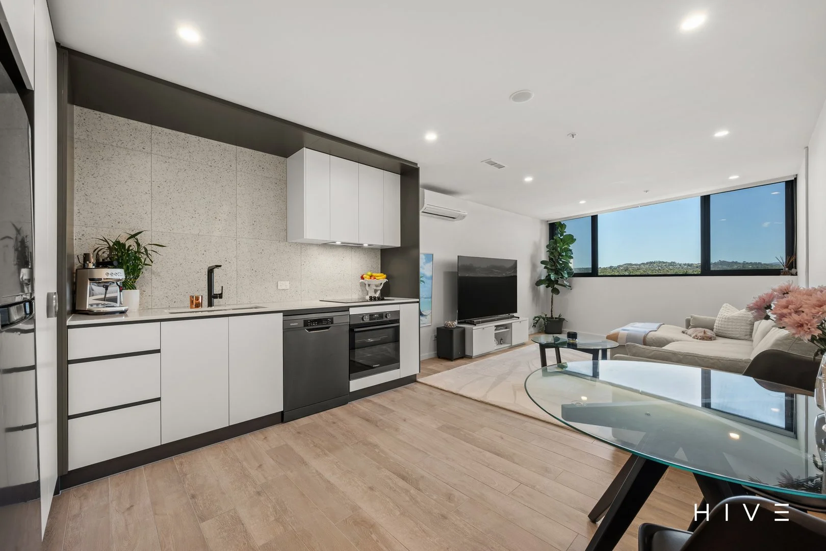 512/2 Terry Connolly Street, Coombs ACT 2611